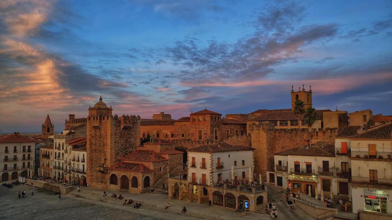 Hostal Martes Caceres Plaza Mayor - Tercer Piso Sin Ascensor Exteriör bild