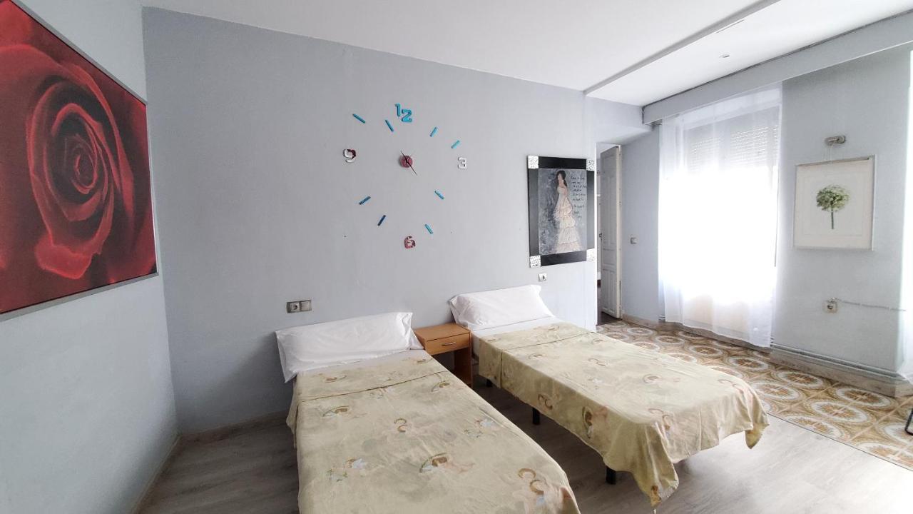 Hostal Martes Caceres Plaza Mayor - Tercer Piso Sin Ascensor Exteriör bild