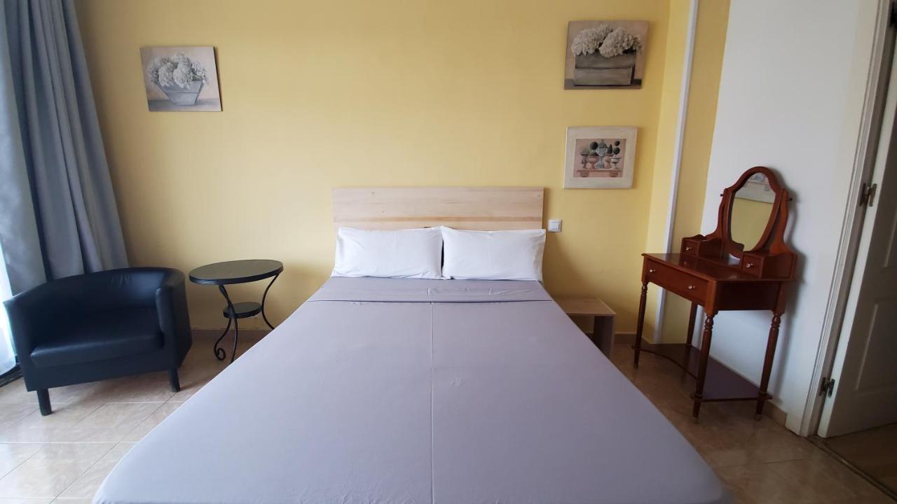 Hostal Martes Caceres Plaza Mayor - Tercer Piso Sin Ascensor Exteriör bild